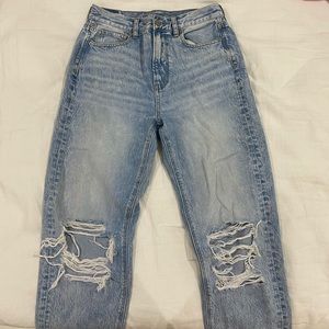 american eagle ripped mom jeans